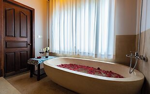 Isann Suites
