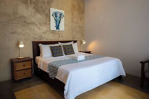 Isann Suites