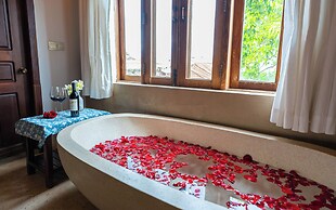 Isann Suites