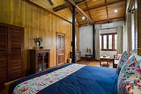 Isann Suites
