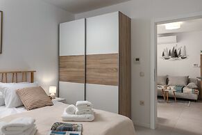 Desamani 975 Apartments