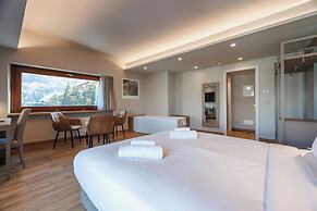 Lift Hotel