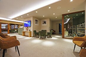 Lift Hotel