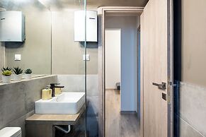 The Beatles 2-BR Apartment in Athens
