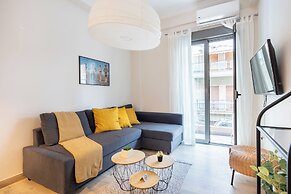 The Beatles 2-BR Apartment in Athens