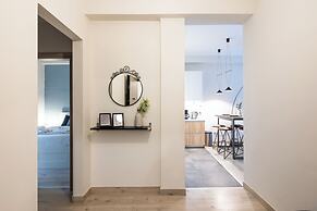 The Beatles 2-BR Apartment in Athens