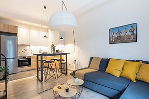 The Beatles 2-BR Apartment in Athens