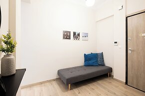 The Beatles 2-BR Apartment in Athens