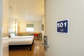 Ibis Budget Valencia Aeropuerto