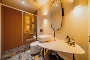 Casa Colore Boutique House