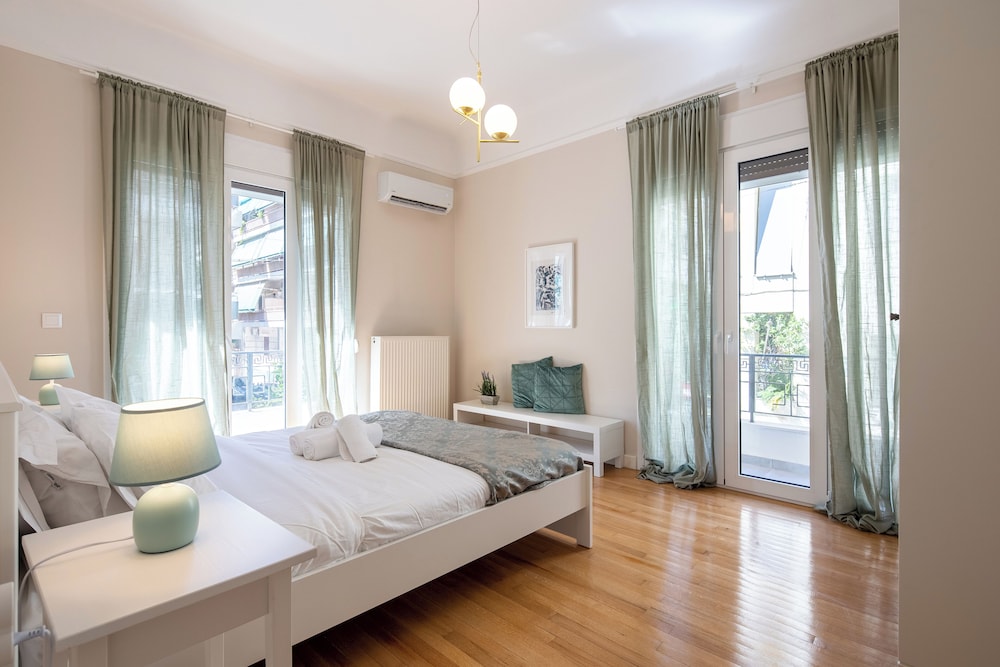 Spark 2-Bedroom Apartment in Athens
