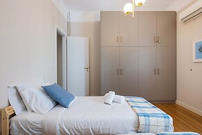 Spark 2-Bedroom Apartment in Athens
