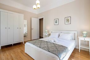 Spark 2-Bedroom Apartment in Athens