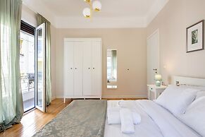 Spark 2-Bedroom Apartment in Athens
