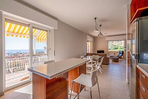 Penthouse Seaview by Wonderful Italy