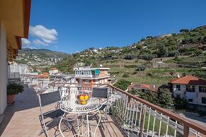 Penthouse Seaview by Wonderful Italy