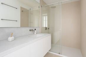 2bed flat with Balcony in Central Lisbon