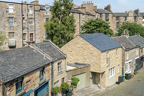 Broughton Market Aparthotel