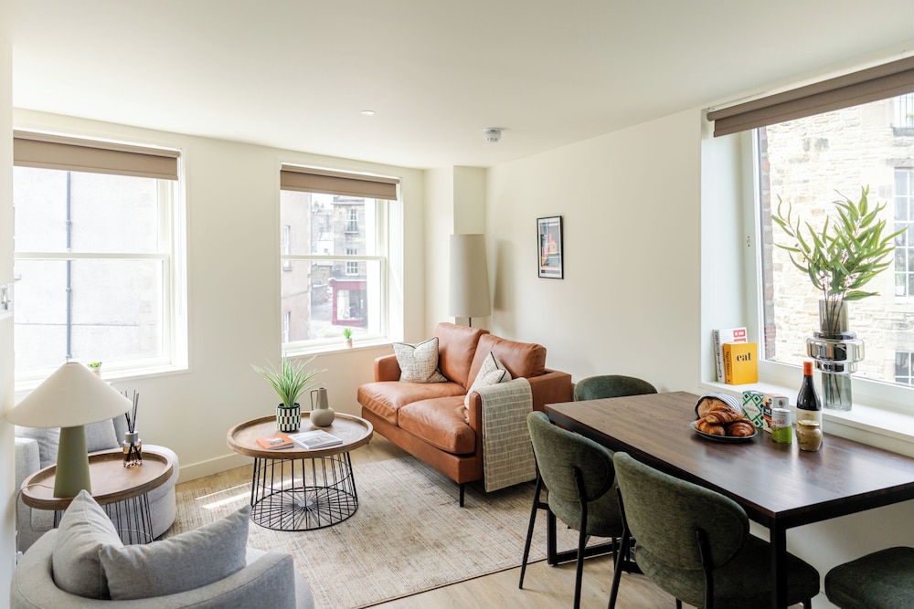 Broughton Market Aparthotel