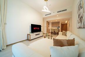 Contemporary 2BR Apt Fully Furnished