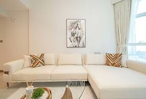 Contemporary 2BR Apt Fully Furnished