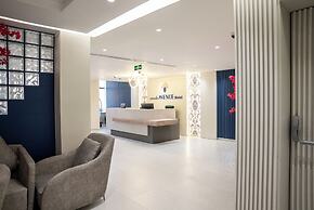 Armada Avenue Hotel
