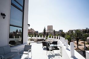 Armada Avenue Hotel