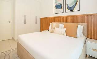 Chic 1BR Burj Crown Boulevard View