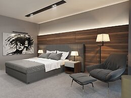 Central Park Premium Hotel