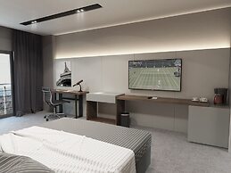 Central Park Premium Hotel