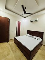Stay Royal BNB - Luxury Villa