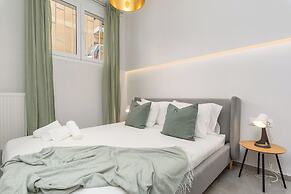 Penelope's Charming 2-BR Apt in Athens