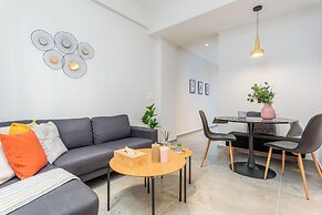 Penelope's Charming 2-BR Apt in Athens