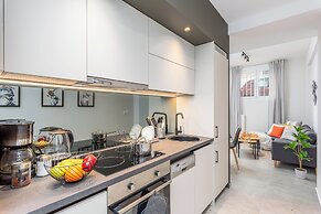 Penelope's Charming 2-BR Apt in Athens