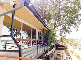 YUMA LODGE SALY
