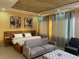 YUMA LODGE SALY