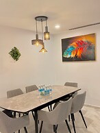 Eaton Residence by crystal
