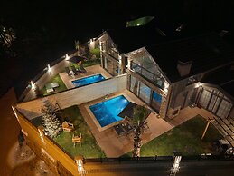 Eight Sapanca