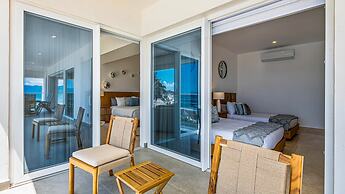 3BR with Private Pool on the Ocean