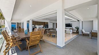 3BR with Private Pool on the Ocean