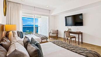 3BR with Private Pool on the Ocean