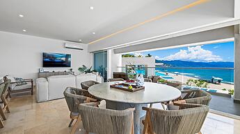 3BR with Private Pool on the Ocean