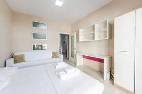 Lungomare Cozy Studio Beachfront in Vlor