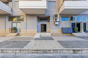 Lungomare Cozy Studio Beachfront in Vlor