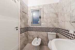 Lungomare Cozy Studio Beachfront in Vlor