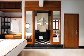 The Kin Hotel