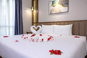 Sky Charm Hanoi Hotel and Spa