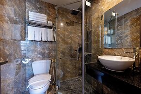 Sky Charm Hanoi Hotel and Spa