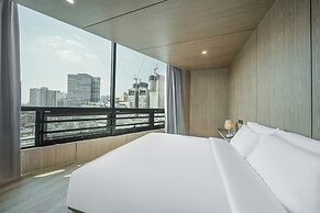 Giant Hotel