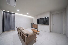Giant Hotel
